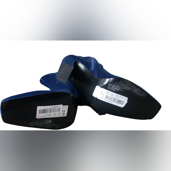 New Steve Madden 9.5 Blue Velvet Whimsigoth Castlecore Block Heel Ankle Booties - Picture 4 of 5